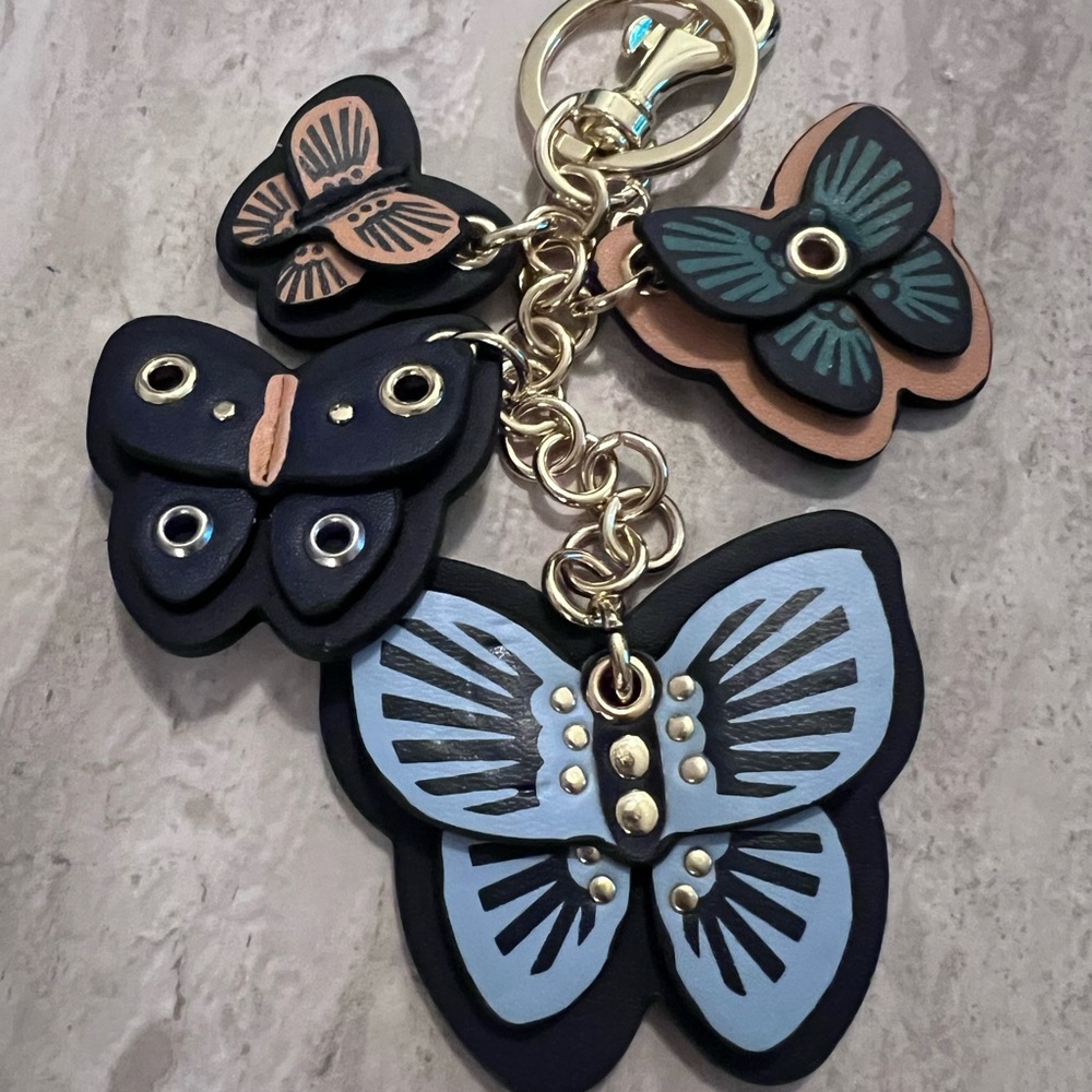 Butterfly Charm Keychain - Picture 10 of 10